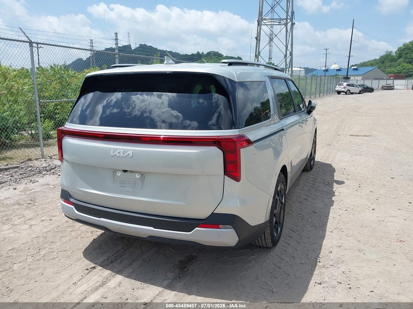 2025 Kia VIN KNDNC5K32S6452520 IAAI salvage auction — LEFT FRONT, Salvage Title, sold $13,500 on 2026-07-28 (photo 4)