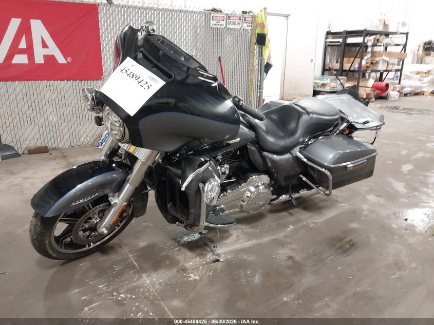 2021 Harley-davidson Electra glide VIN 1HD1KEF1XMB666514 IAAI salvage auction — FRONT & REAR, Salvage (Iowa), sold $6,000 on 2026-08-01 (photo 2)