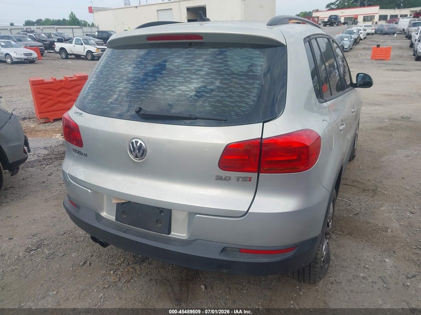 2015 Volkswagen Tiguan VIN WVGAV7AX2FW559979 IAAI salvage auction — RIGHT SIDE, Salvage (Georgia), sold $1,150 on 2026-08-05 (photo 4)