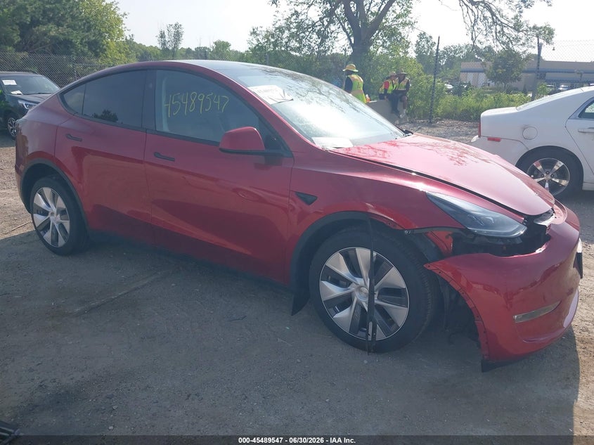2024 Tesla Model y VIN 7SAYGDEE8RA275057 — IAAI salvage auction photo