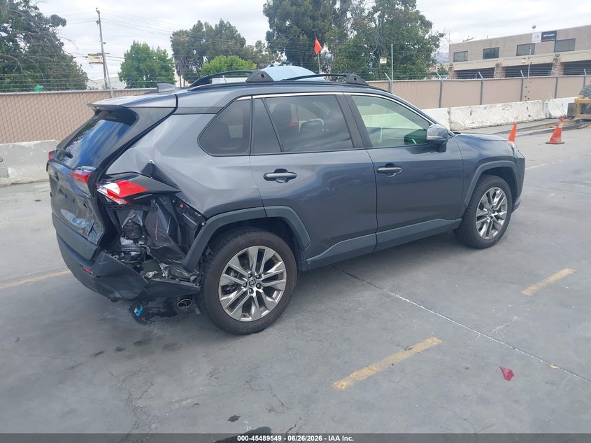 2021 Toyota Rav 4 VIN JTMA1RFV6MD071873 IAAI salvage auction — REAR END, Salvage (California), sold $13,850 on 2026-07-27 (photo 4)