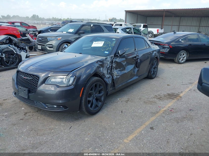 2023 Chrysler 300 VIN 2C3CCABG8PH541960 IAAI salvage auction — LEFT SIDE, Salvage Title, sold $5,100 on 2026-09-03 (photo 2)