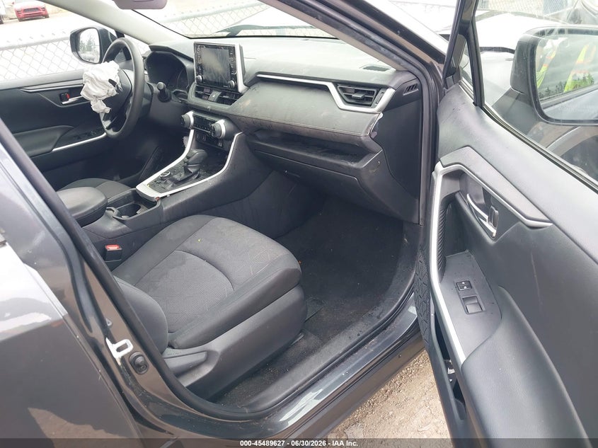 2019 Toyota Rav 4 VIN JTMRWRFV2KD015639 IAAI salvage auction — FRONT END, Salvage Title, sold $25 on 2026-07-29 (photo 5)