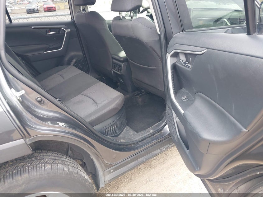2019 Toyota Rav 4 VIN JTMRWRFV2KD015639 IAAI salvage auction — FRONT END, Salvage Title, sold $25 on 2026-07-29 (photo 8)