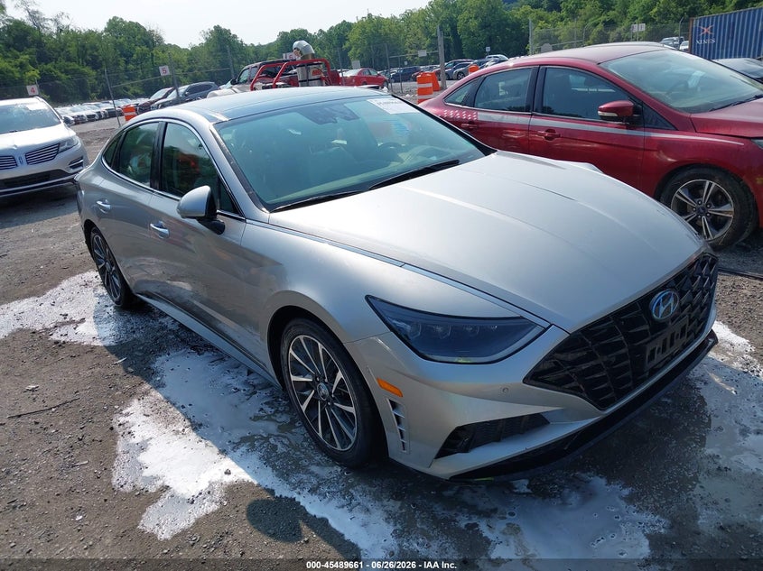 2020 Hyundai Sonata VIN 5NPEH4J2XLH008331 IAAI salvage auction — FRONT & REAR, Salvage (Virginia), sold $3,600 on 2026-07-21 (photo 1)