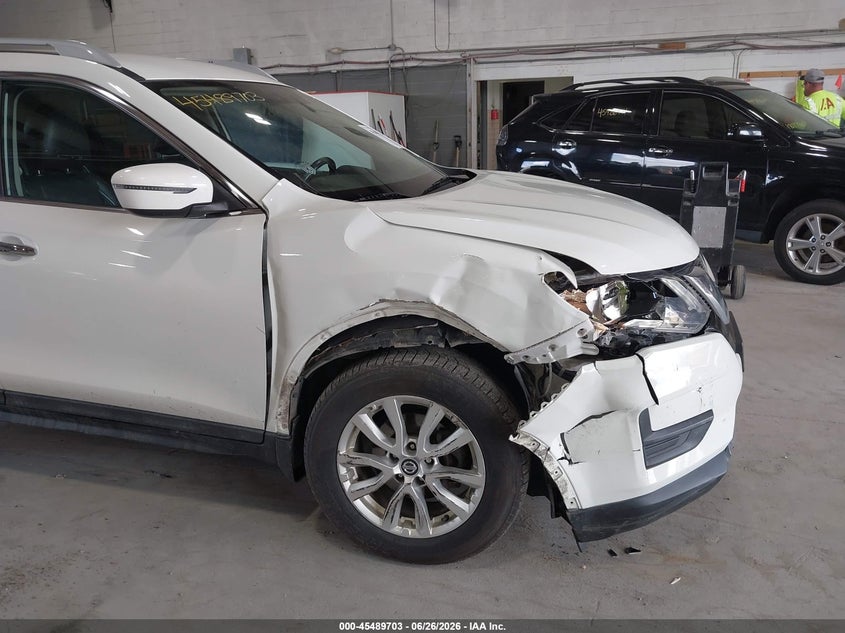 2017 Nissan Rogue VIN 5N1AT2MV9HC844394 IAAI salvage auction — RIGHT FRONT, Salvage Title, sold $1,500 on 2026-07-25 (photo 6)