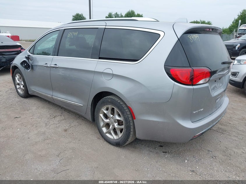 2017 Chrysler Pacifica VIN 2C4RC1GG5HR620108 IAAI salvage auction — FRONT END, Salvage (Illinois), sold $2,050 on 2026-08-31 (photo 3)