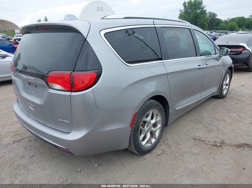 2017 Chrysler Pacifica VIN 2C4RC1GG5HR620108 IAAI salvage auction — FRONT END, Salvage (Illinois), sold $2,050 on 2026-08-31 (photo 4)
