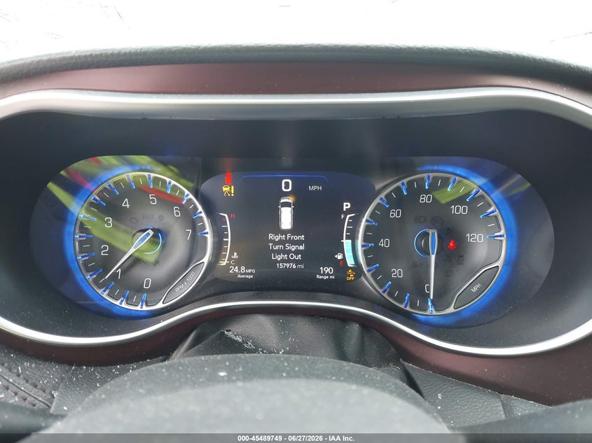 2017 Chrysler Pacifica VIN 2C4RC1GG5HR620108 IAAI salvage auction — FRONT END, Salvage (Illinois), sold $2,050 on 2026-08-31 (photo 7)