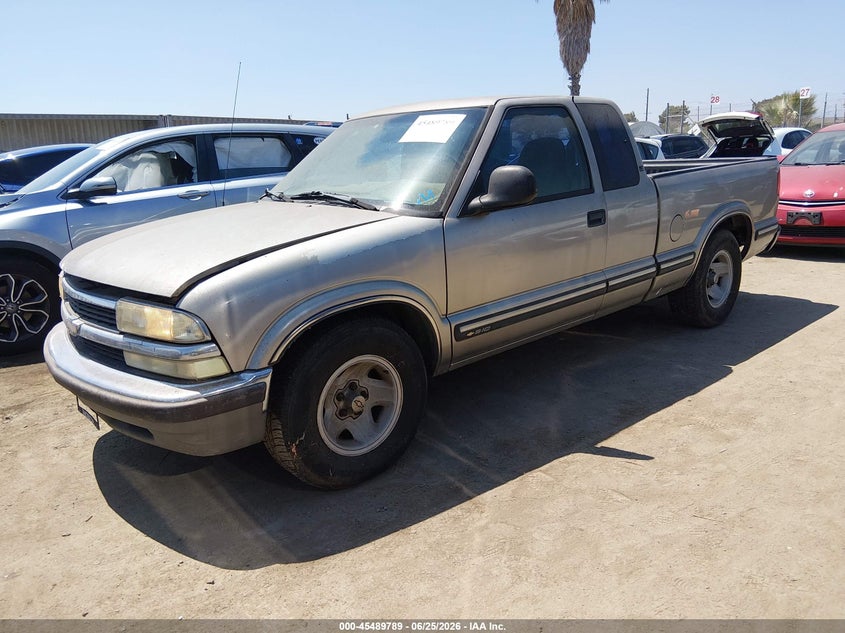 1998 Chevrolet S-10 VIN 1GCCS1946W8192408 IAAI salvage auction — UNKNOWN, Clear - Dealer Only (California), sold $1,200 on 2026-07-08 (photo 2)