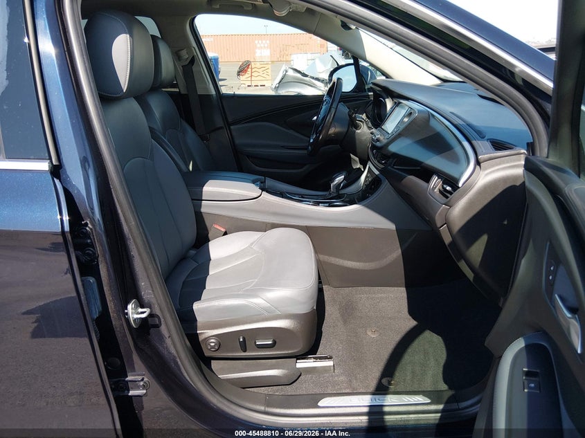 2020 Buick Envision VIN LRBFX2SA3LD164023 IAAI salvage auction — SIDE, Salvage (Missouri), sold $2,900 on 2026-07-28 (photo 5)