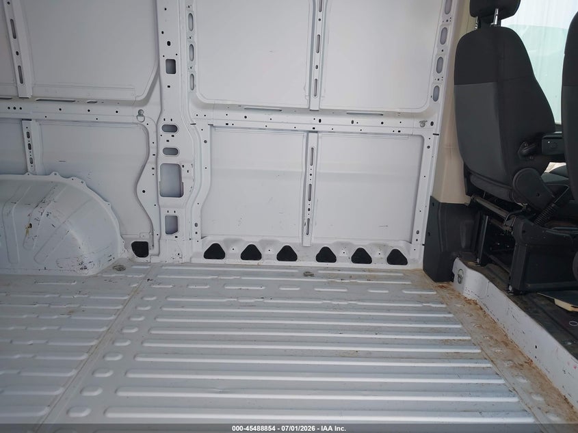 2018 Ram Promaster 1500 VIN 3C6TRVAG8JE154225 IAAI salvage auction — NORMAL WEAR, Sf97 (Maryland), sold $15,275 on 2026-08-18 (photo 8)