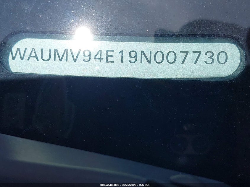 2009 Audi A8 VIN WAUMV94E19N007730 IAAI salvage auction — NORMAL WEAR, Original (Maine), sold $475 on 2026-07-06 (photo 9)