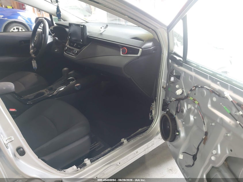 2022 Toyota Corolla VIN JTDEPMAE2N3015933 IAAI salvage auction — RIGHT SIDE, Mv-907A (New York), sold $3,700 on 2026-07-29 (photo 5)