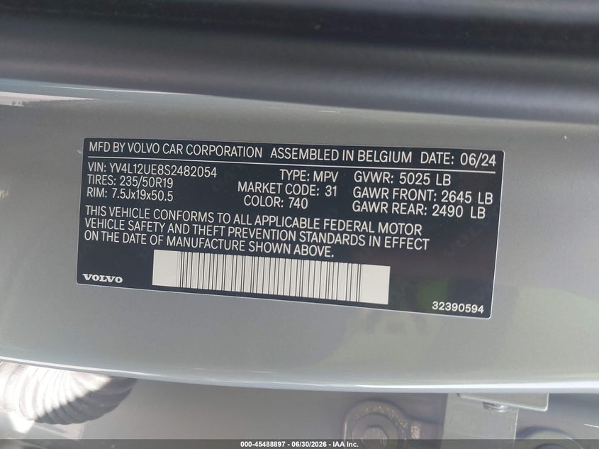 2025 Volvo Xc40 VIN YV4L12UE8S2482054 IAAI salvage auction — FRONT & REAR, Salvage Title, sold $3,000 on 2026-08-27 (photo 9)