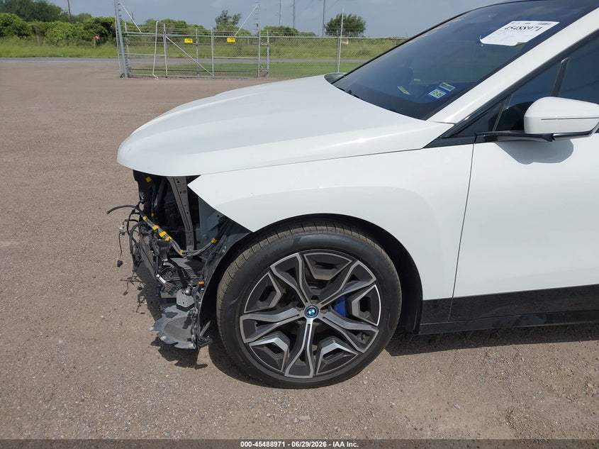 2023 BMW Ix VIN WB523CF0XPCM24038 IAAI salvage auction — FRONT END, Original (Texas), sold $23,300 on 2026-08-02 (photo 6)