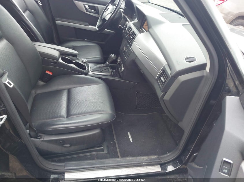 2010 Mercedes-benz Glk-class VIN WDCGG8HB7AF428297 IAAI salvage auction — NORMAL WEAR, Clear (Massachusetts), sold $1,465 on 2026-07-27 (photo 5)