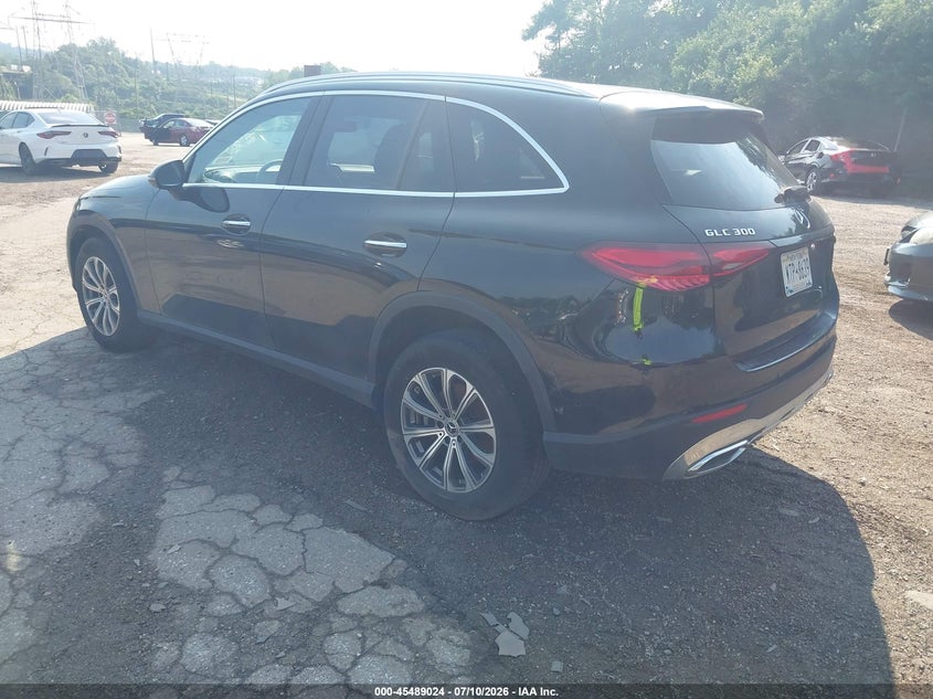 2024 Mercedes-benz Glc VIN W1NKM4HB4RF171573 IAAI salvage auction — UNKNOWN, Salvage (Pennsylvania), sold $20,850 on 2026-07-17 (photo 3)