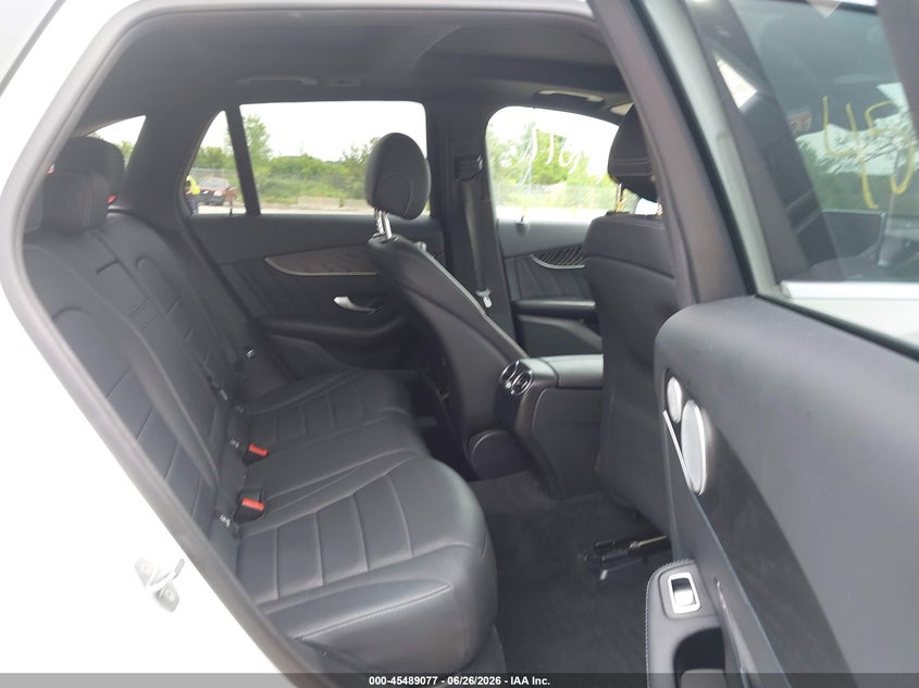 2018 Mercedes-benz Glc VIN WDC0G4KB3JV114297 IAAI salvage auction — RIGHT REAR, Salvage Title, sold $10,600 on 2026-07-21 (photo 8)