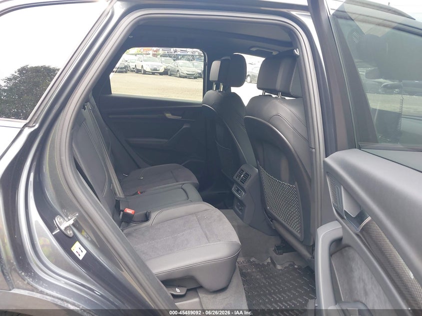 2024 Audi Sq5 VIN WA1B4AFY6R2113673 IAAI salvage auction — RIGHT REAR, Salvage (Pennsylvania), sold $12,150 on 2026-07-24 (photo 8)