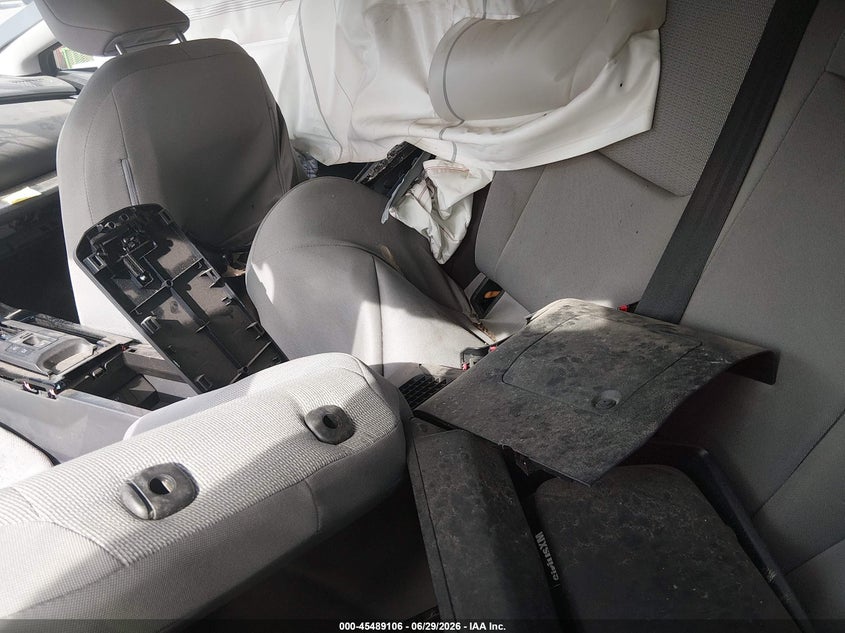 2024 Toyota Prius VIN JTDACAAU9R3036655 IAAI salvage auction — NORMAL WEAR, Clear (Missouri), sold $3,050 on 2026-07-16 (photo 8)