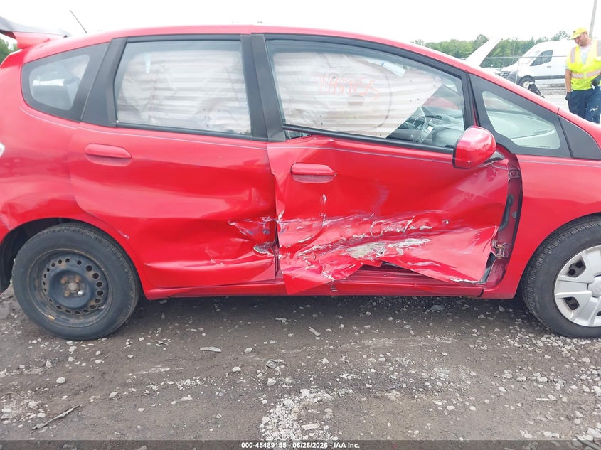 2013 Honda Fit VIN JHMGE8H38DC026166 IAAI salvage auction — SIDE, Mv-907A (New York), sold $950 on 2026-07-14 (photo 6)