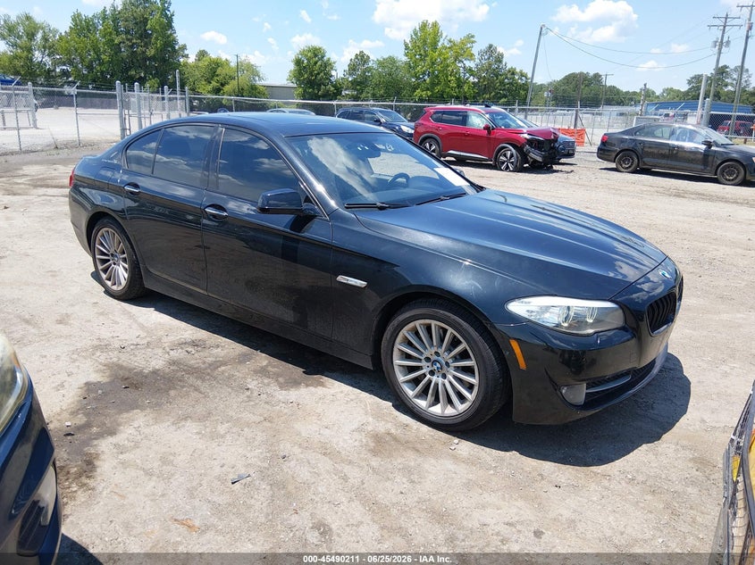 2013 BMW VIN WBAFZ9C56DD090522 IAAI salvage auction — NORMAL WEAR, Clear (Virginia), sold $1,500 on 2026-07-24 (photo 1)