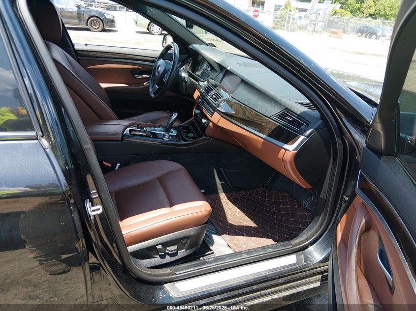 2013 BMW VIN WBAFZ9C56DD090522 IAAI salvage auction — NORMAL WEAR, Clear (Virginia), sold $1,500 on 2026-07-24 (photo 5)