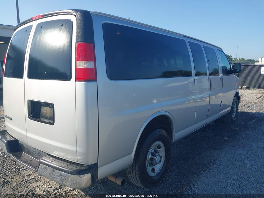 2017 Chevrolet Express 3500 VIN 1GAZGPFG2H1264061 IAAI salvage auction — NORMAL WEAR, Sf97 (Georgia), sold $13,900 on 2026-09-09 (photo 4)