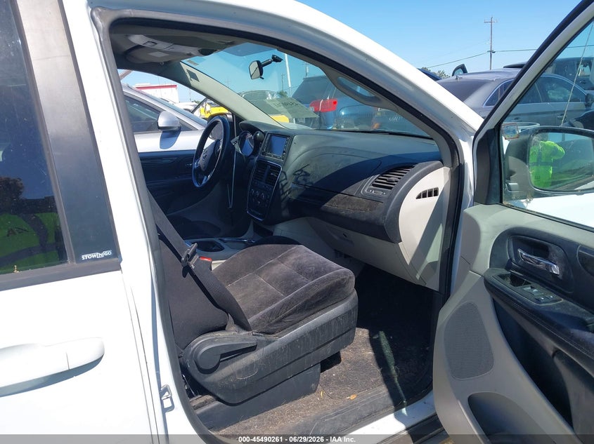 2014 Dodge Caravan VIN 2C4RDGCG9ER313591 IAAI salvage auction — NORMAL WEAR, Clear - Dealer Only (California), sold $350 on 2026-07-09 (photo 5)