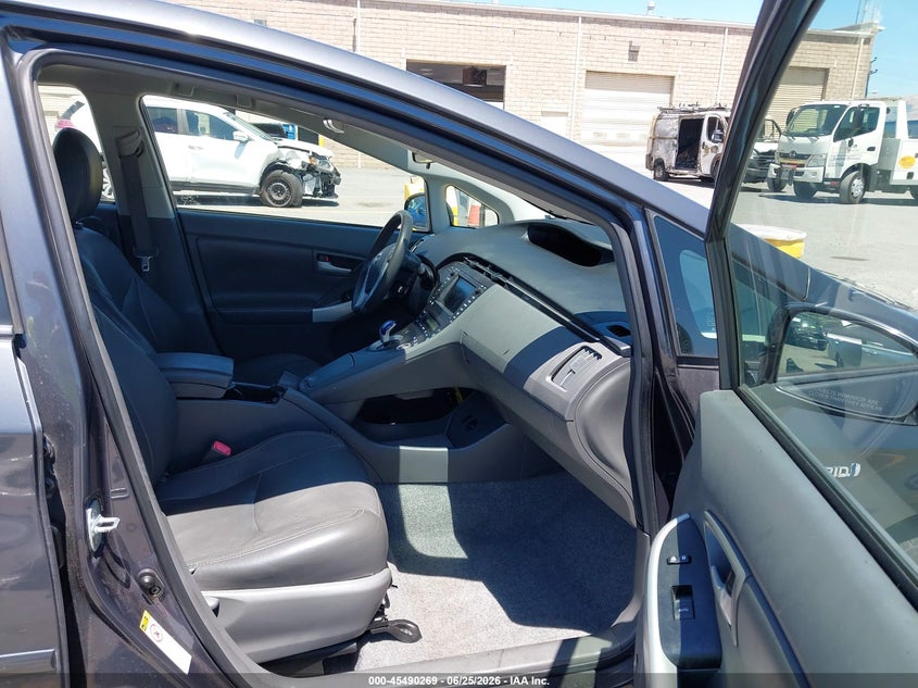 2011 Toyota Prius VIN JTDKN3DUXB1430382 IAAI salvage auction — REAR END, Salvage (California), sold $2,750 on 2026-07-13 (photo 5)