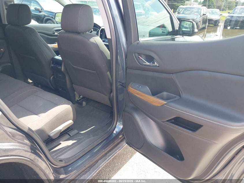 2020 Gmc Acadia VIN 1GKKNRL47LZ208426 IAAI salvage auction — NORMAL WEAR, Sf97 (New York), sold $13,000 on 2026-07-31 (photo 8)