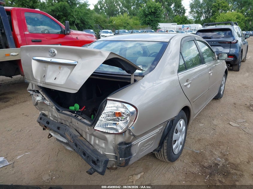 2003 Toyota Camry VIN JTDBE32KX30203699 IAAI salvage auction — REAR END, Parts Only Bos (Minnesota), sold $275 on 2026-07-15 (photo 4)