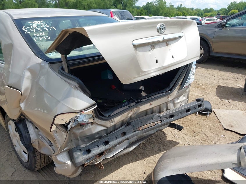 2003 Toyota Camry VIN JTDBE32KX30203699 IAAI salvage auction — REAR END, Parts Only Bos (Minnesota), sold $275 on 2026-07-15 (photo 6)