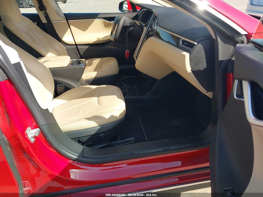 2014 Tesla Model s VIN 5YJSA1S1XEFP56283 IAAI salvage auction — NORMAL WEAR, Clear (Tennessee), sold $2,800 on 2026-07-28 (photo 5)