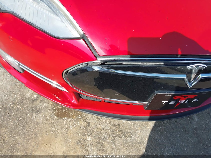2014 Tesla Model s VIN 5YJSA1S1XEFP56283 IAAI salvage auction — NORMAL WEAR, Clear (Tennessee), sold $2,800 on 2026-07-28 (photo 6)