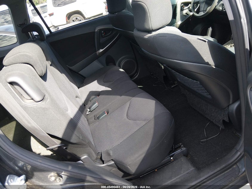 2007 Toyota Rav4 VIN JTMZD32V975048034 IAAI salvage auction — NORMAL WEAR, Clear (Colorado), sold $1,900 on 2026-07-07 (photo 8)