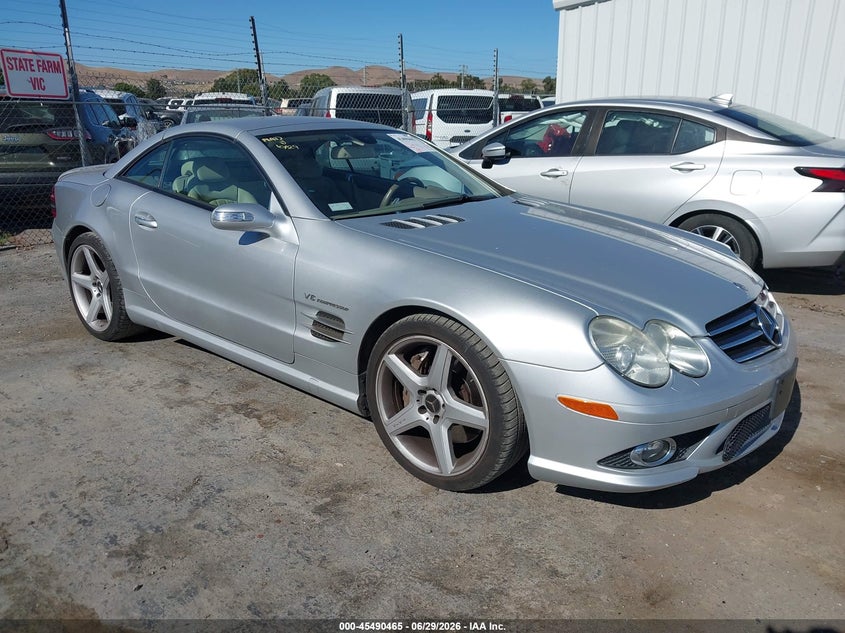 2007 Mercedes-benz Sl-class VIN WDBSK72F57F118936 IAAI salvage auction — LEFT FRONT, Salvage (California), sold $9,500 on 2026-07-10 (photo 1)