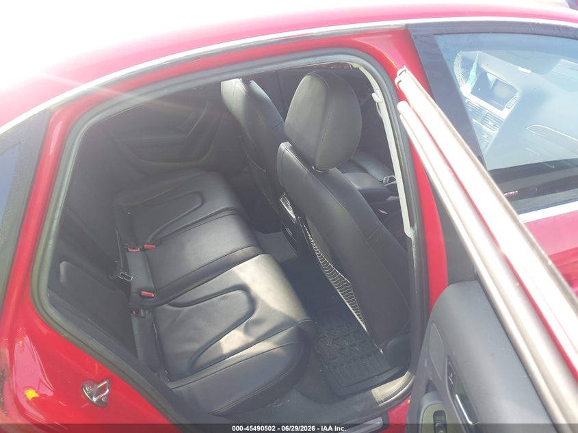 2010 Audi A4 VIN WAUFFAFL6AN052976 IAAI salvage auction — NORMAL WEAR, Clear (Delaware), sold $550 on 2026-07-13 (photo 8)