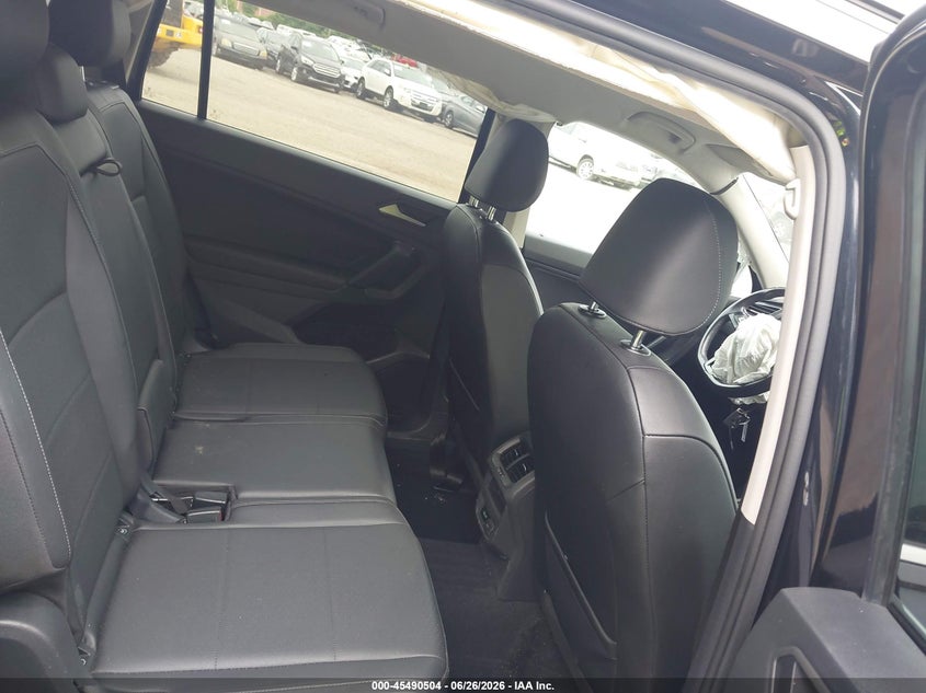 2019 Volkswagen Tiguan VIN 3VV2B7AX4KM092075 IAAI salvage auction — LEFT FRONT, Salvage (Pennsylvania), sold $2,900 on 2026-07-09 (photo 8)