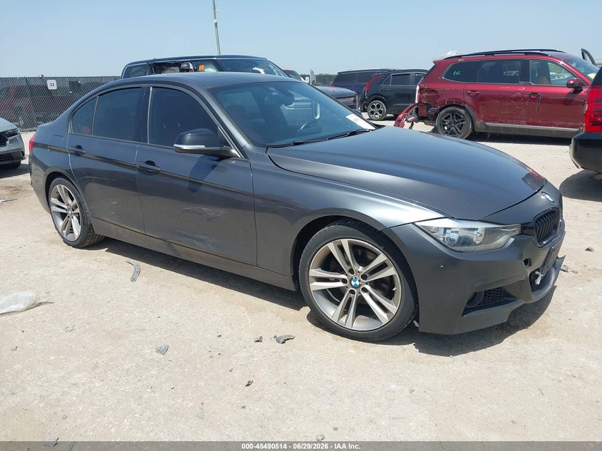 2012 BMW 3er VIN WBA3A5C51CF259576 IAAI salvage auction — FRONT END, Original (Texas), sold $2,200 on 2026-08-11 (photo 1)