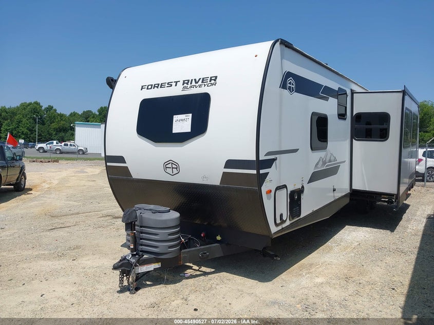 2025 Forest river Surveyor VIN 4X4TSVF25SL050224 IAAI salvage auction — WATER/FLOOD, Salvage (Virginia), sold $9,400 on 2026-08-20 (photo 2)
