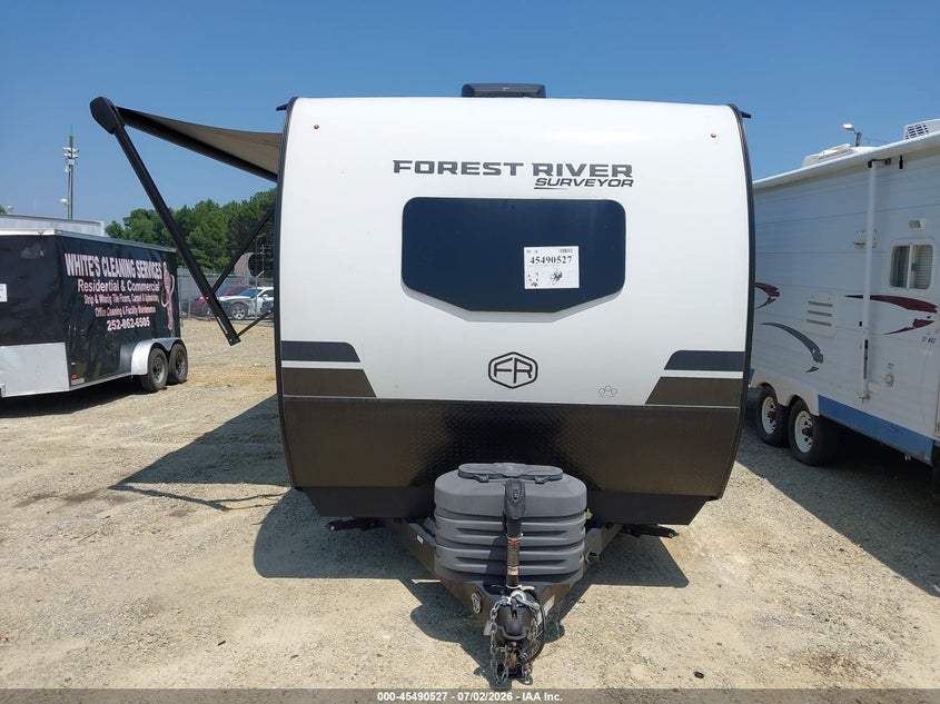 2025 Forest river Surveyor VIN 4X4TSVF25SL050224 IAAI salvage auction — WATER/FLOOD, Salvage (Virginia), sold $9,400 on 2026-08-20 (photo 6)