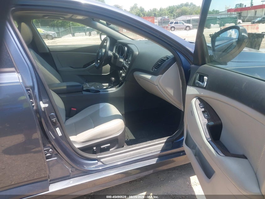 2015 Kia Optima VIN 5XXGN4A73FG412309 IAAI salvage auction — NORMAL WEAR, Clear (Maryland), sold $600 on 2026-07-23 (photo 5)