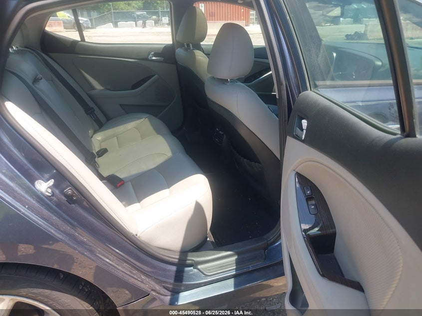 2015 Kia Optima VIN 5XXGN4A73FG412309 IAAI salvage auction — NORMAL WEAR, Clear (Maryland), sold $600 on 2026-07-23 (photo 8)