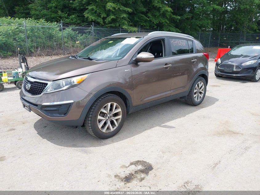 2015 Kia Sportage VIN KNDPBCAC7F7756475 IAAI salvage auction — NORMAL WEAR, Original (Maine), sold $1,350 on 2026-07-27 (photo 2)