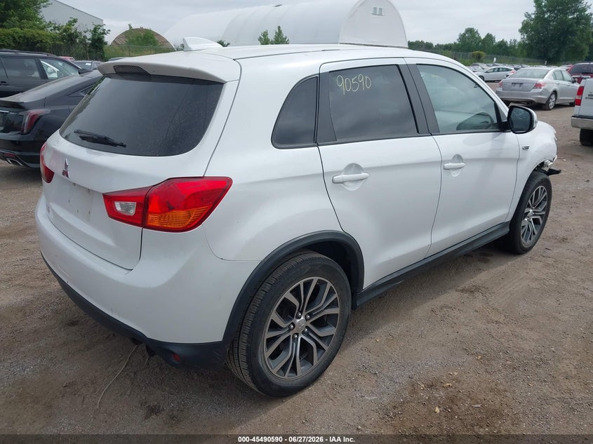 2017 Mitsubishi Outlander VIN JA4AP3AU9HZ022289 IAAI salvage auction — RIGHT FRONT, Salvage (Iowa), sold $1,725 on 2026-08-03 (photo 4)