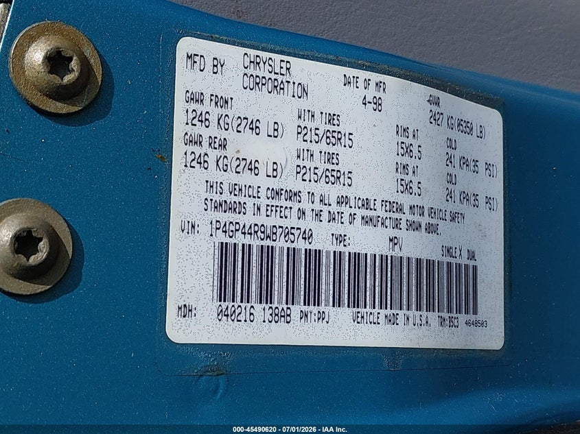 1998 Plymouth Grand voyager VIN 1P4GP44R9WB705740 IAAI salvage auction — NORMAL WEAR, Clear (New York), sold $450 on 2026-07-07 (photo 9)
