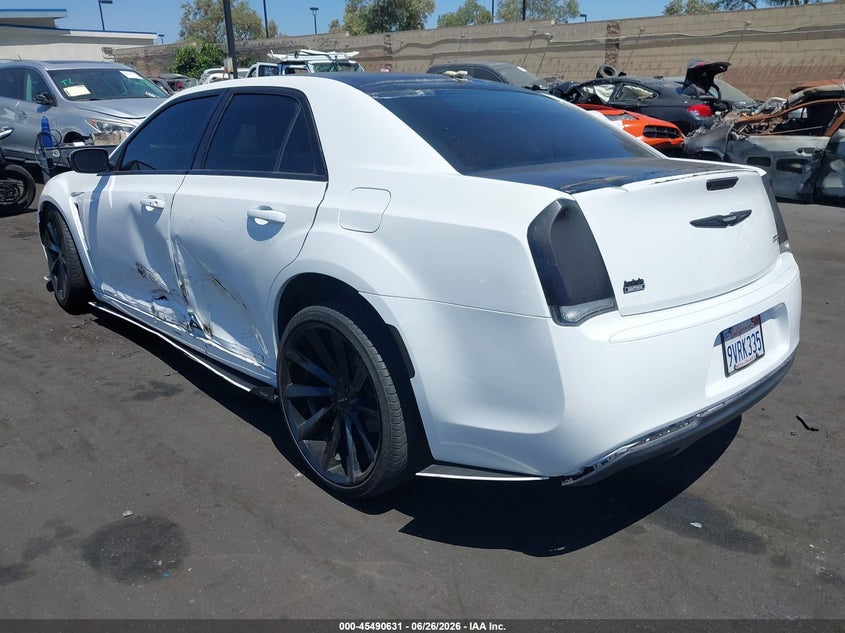 2019 Chrysler 300 VIN 2C3CCABG0KH515071 IAAI salvage auction — SIDE, Salvage Title, sold $1,350 on 2026-07-10 (photo 3)