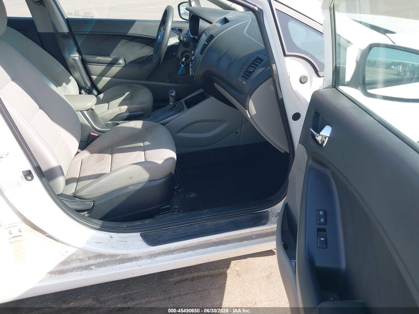 2016 Kia Forte VIN KNAFX4A61G5470645 IAAI salvage auction — FRONT END, Salvage (Tennessee), sold $1,000 on 2026-07-14 (photo 5)